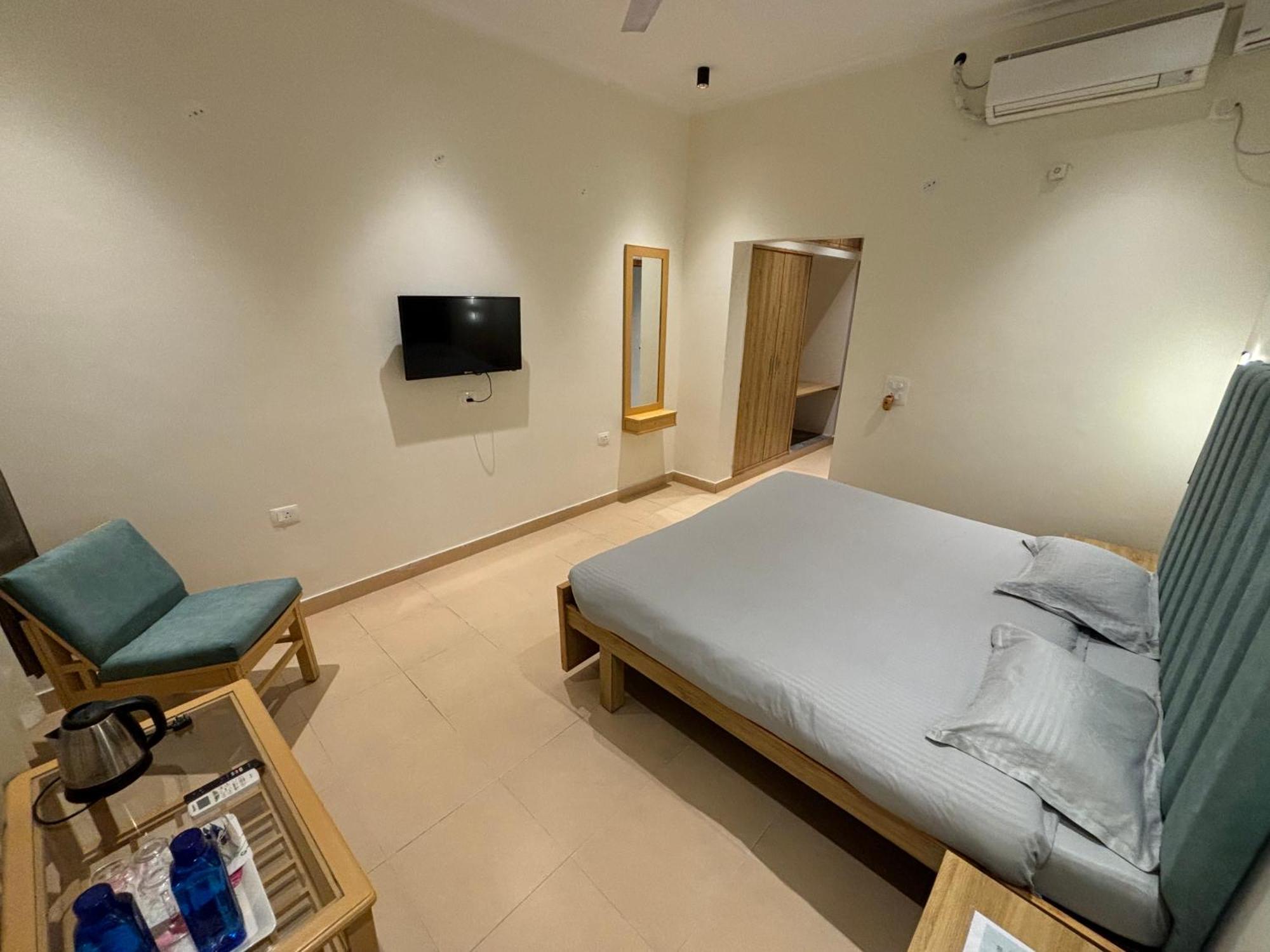 Bed and Breakfast The Cocoon Dehradun Exterior foto